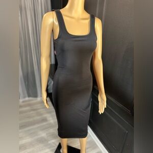 Black body-con Sleeveless midi Dress